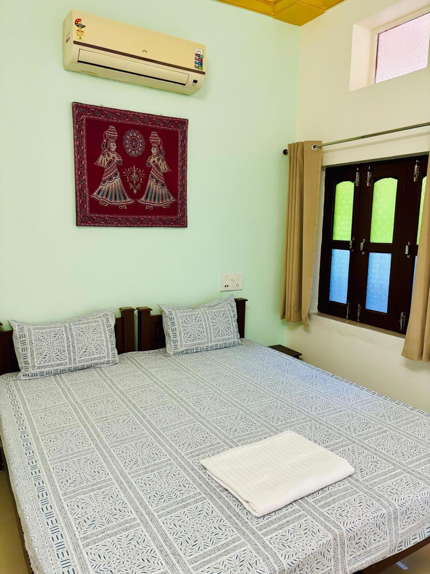 Hotel Tulsi Palace Πουσκάρ Δωμάτιο φωτογραφία